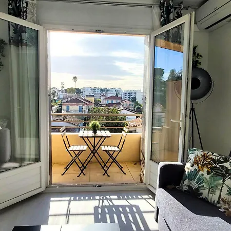 Апартаменты Eclat Mediterraneen - Cote D'azur Кань-сюр-Мер